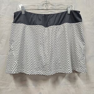 Bolle Women's Black and White Skirt